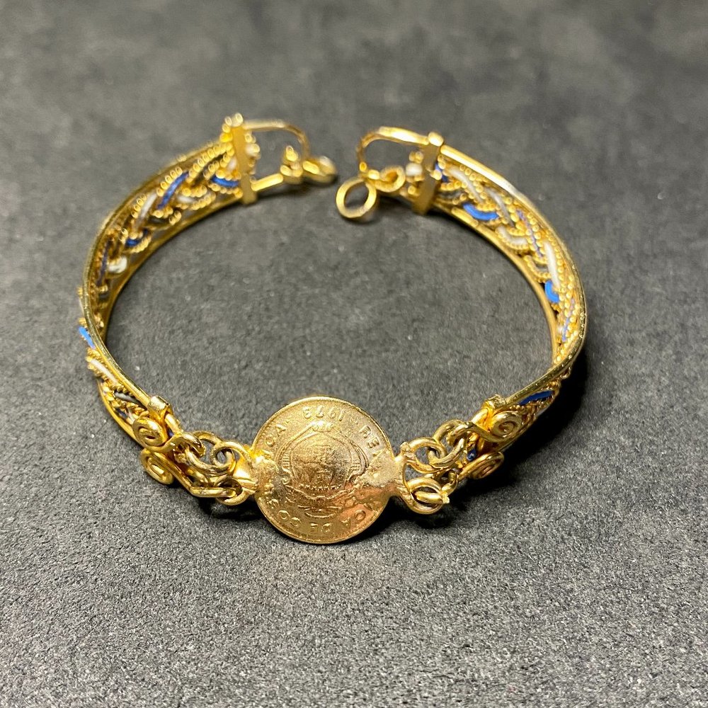 Handmade Costa Rican blue and gold plated bracelet